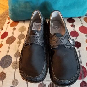 Alegria shoes size 38